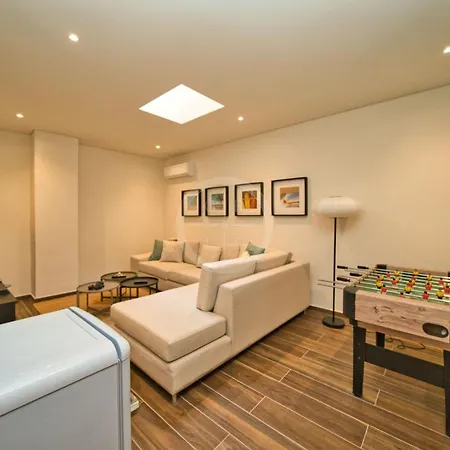 Willa Evelinas View *